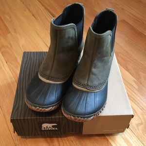 Sorel Chelsea boots